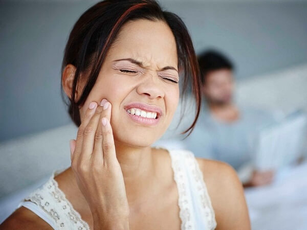 Hướng dẫn cách massage bấm huyệt giảm đau răng